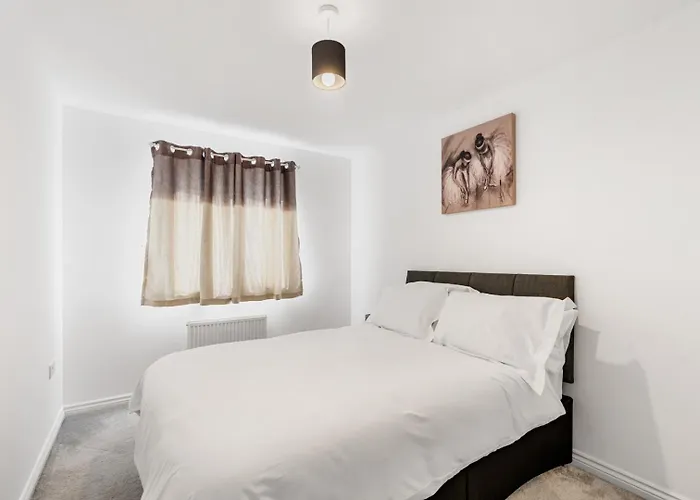 Spacious 4-bed Near Links 別荘 *