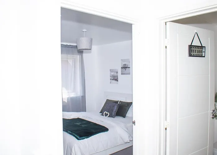 Luxe Stylish In * Манчестер