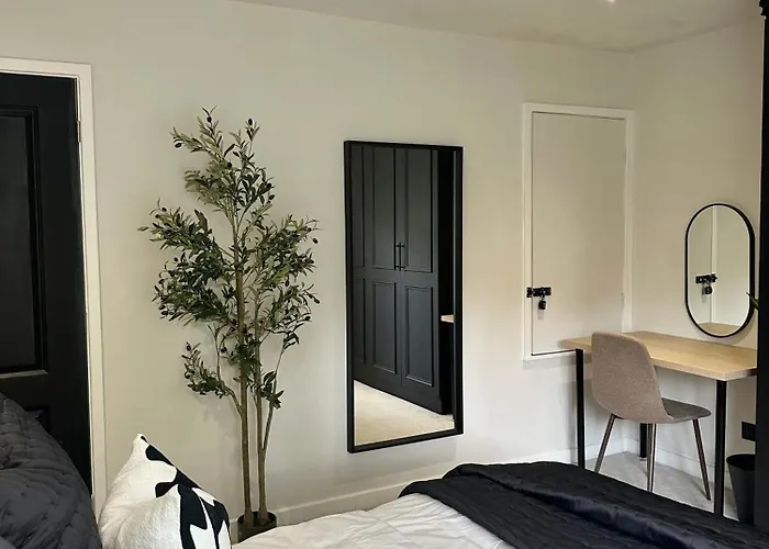 2Br House By Ankers Short Lets & Serviced Accommodation Manchester With Competitive Rates & Free Parking Hébergement de vacances *