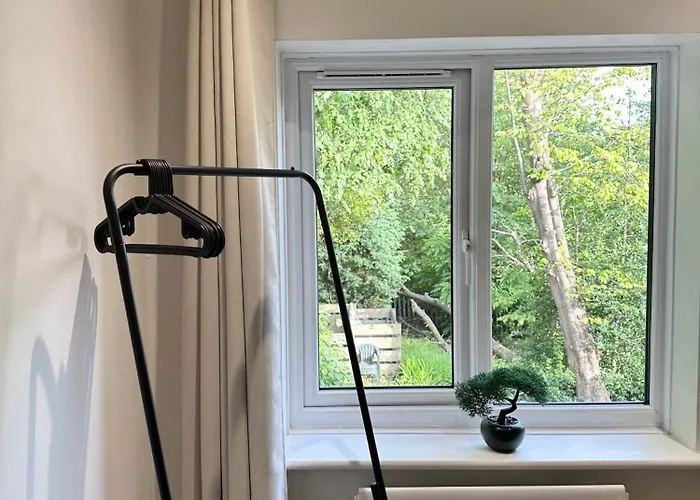 2Br House By Ankers Short Lets & Serviced Accommodation Manchester With Competitive Rates & Free Parking *