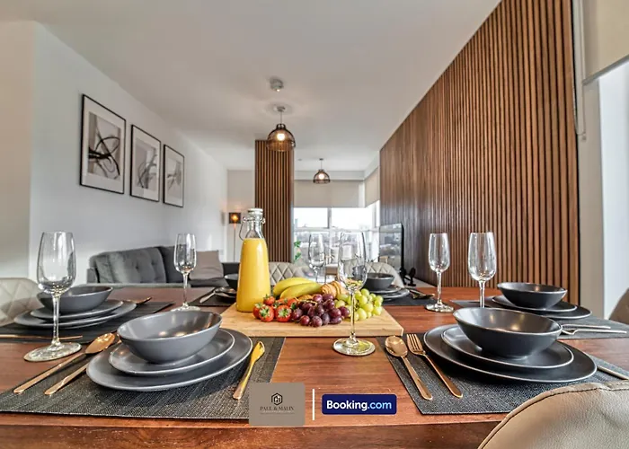 Appartamento 3 Bedroom By Paul & Malin Short Lets & Serviced Stretford With Gym Access