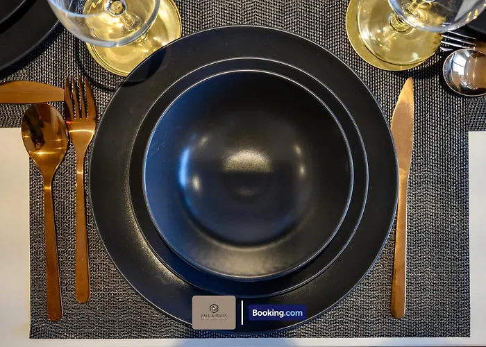 2br Flat By Paul & Malin Short Lets & Serviced Salford *