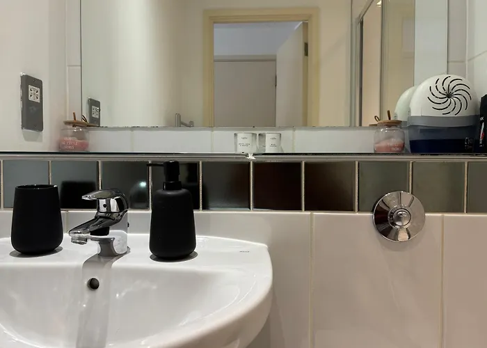 Lux 2bed Centre And Ao Arena Free Parking Modern *