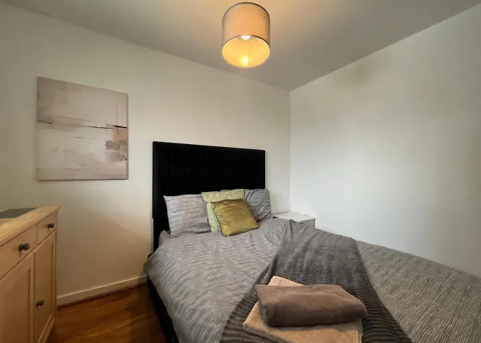 アパート Cosy 2 Bedroom In マンチェスター