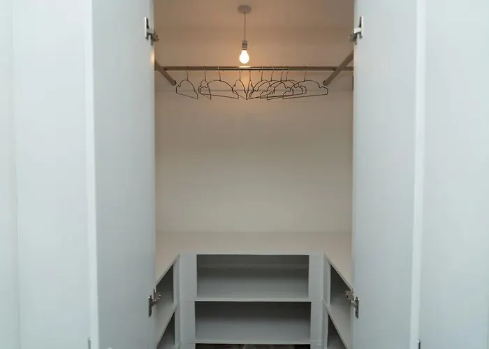 بيت للعطل 4 Bed Failsworth - 3 Bathrooms - Free Parking - Mon-fri - Ideal For Contractors And Families *