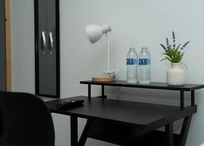 4 Bed Failsworth - 3 Bathrooms - Free Parking - Mon-fri - Ideal For Contractors And Families مانشستر