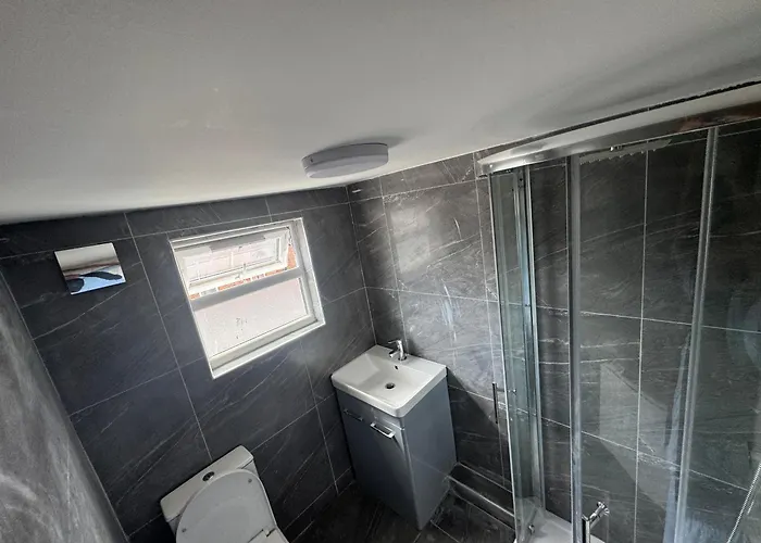 M12 Levenshulme Luxury Newly Renovated