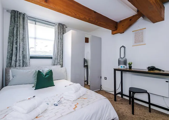 Apartamento Mcr 2br 2ba, Parking, Wifi, Full Kitchen *