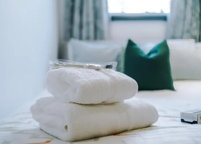 Mcr 2br 2ba, Parking, Wifi, Full Kitchen * 맨체스터