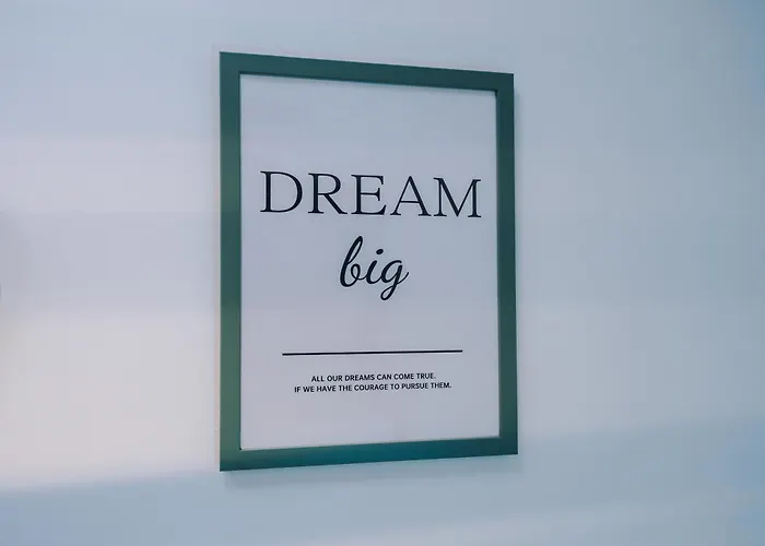 아파트 Mcr 2br 2ba, Parking, Wifi, Full Kitchen *