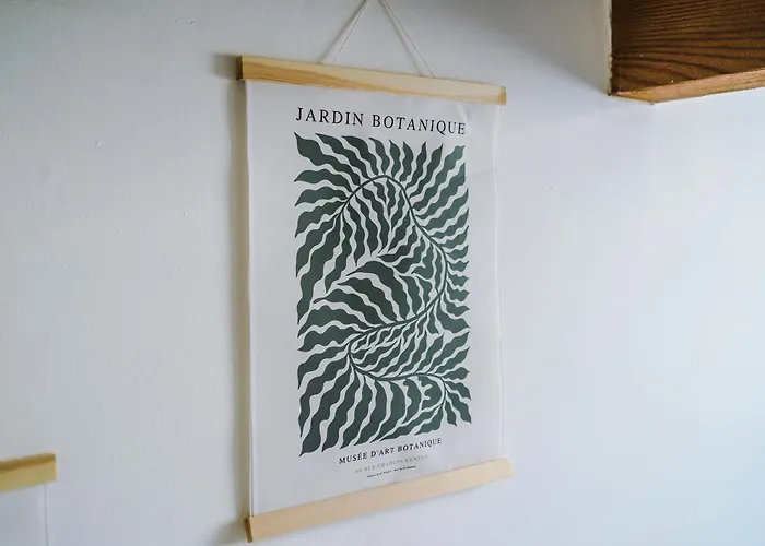 Mcr 2br 2ba, Parking, Wifi, Full Kitchen