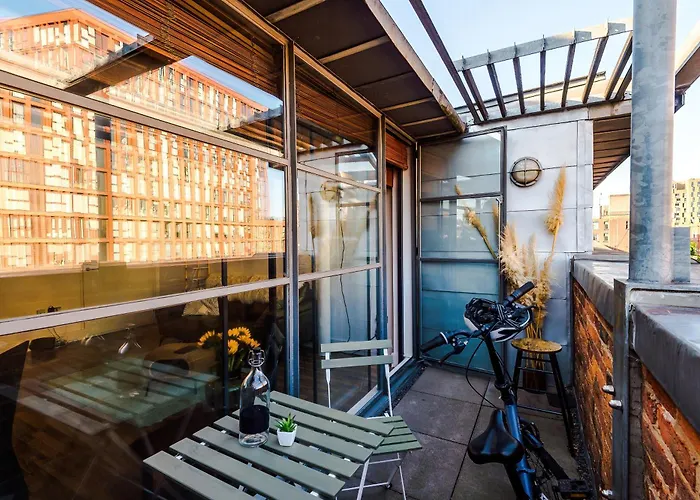 아파트 Mcr 2br 2ba, Parking, Wifi, Full Kitchen