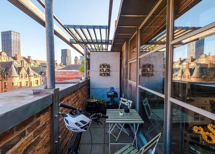 Mcr 2br 2ba, Parking, Wifi, Full Kitchen * 맨체스터