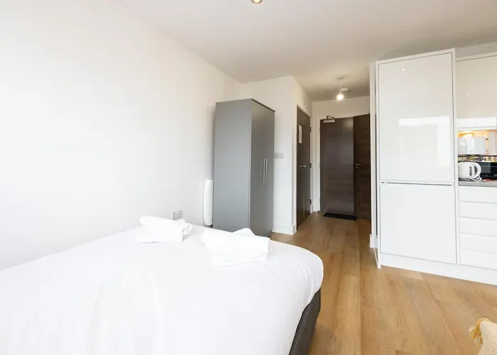 Daire Modern Near Old Trafford Stadium Manchester