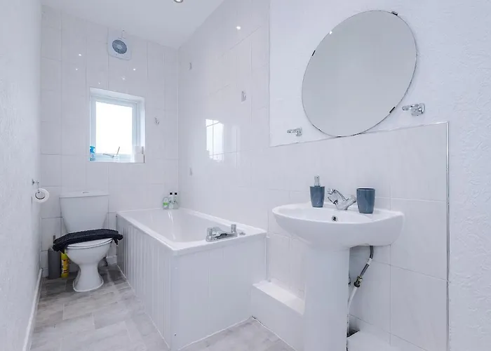 Spacious 2-Bed Home 5Mins To Co-Op Live & Etihad Campus W Free Parking Mánchester