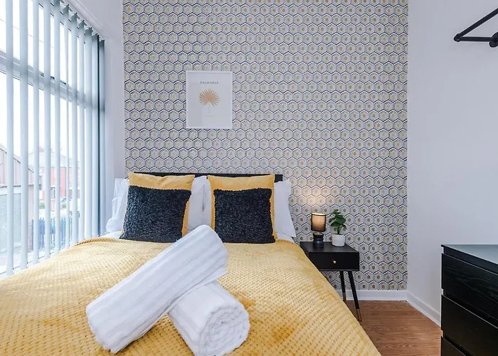 Spacious 2-Bed Home 5Mins To Co-Op Live & Etihad Campus W Free Parking Mánchester