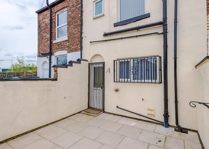 Сasa de vacaciones Spacious 2-Bed Home 5Mins To Co-Op Live & Etihad Campus W Free Parking *