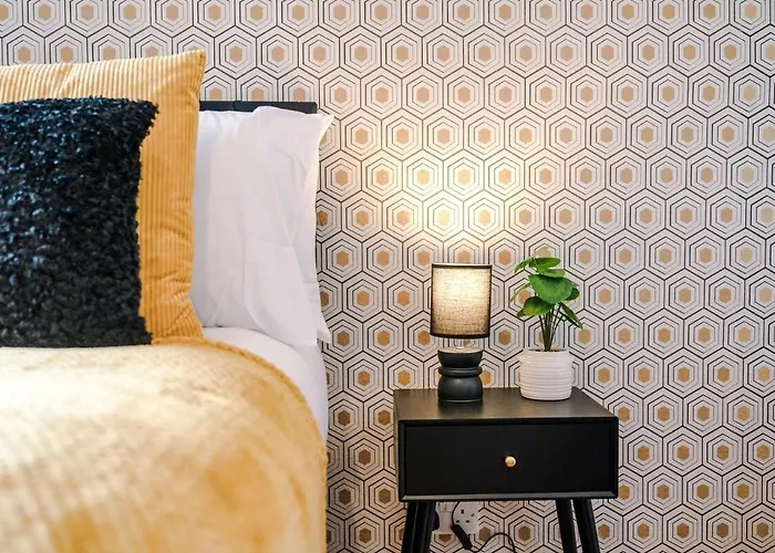 Spacious 2-Bed Home 5Mins To Co-Op Live & Etihad Campus W Free Parking Mánchester