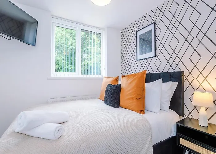 Vakantiehuis 3br Fully-equipped House With Free Wifi & Parking Manchester