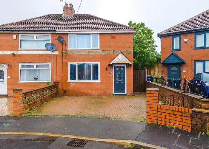 Nyaraló 3br Fully-equipped House With Free Wifi & Parking Manchester