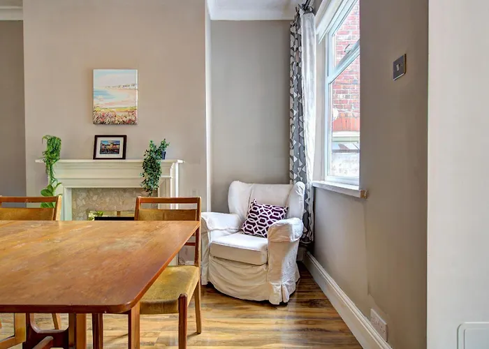 Pass The Keys Modern Two Bedroom By Levenshulme Station 펜션 맨체스터