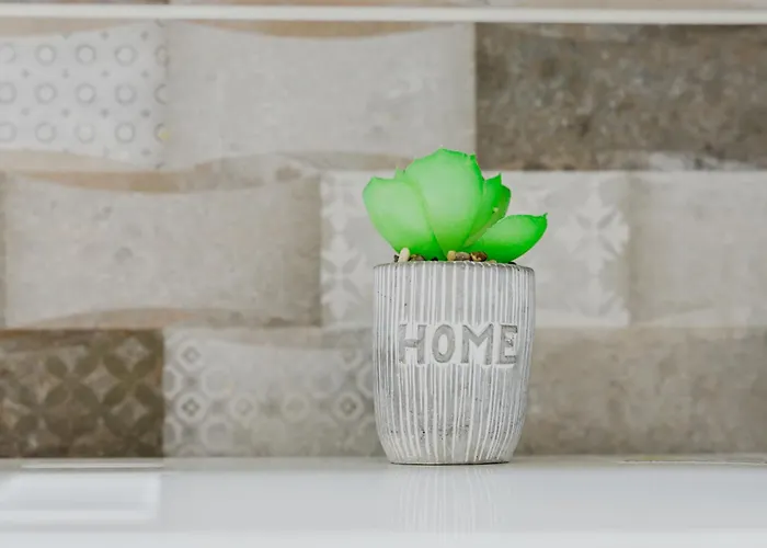 Entire 3 Bedroom House, Salford 20 Apartament