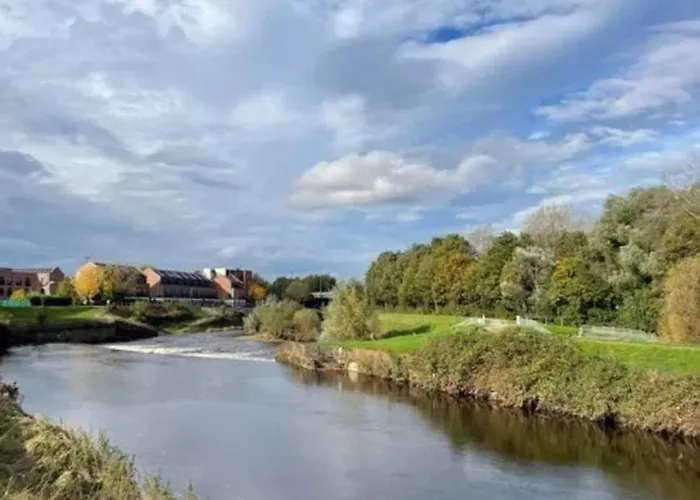 Northenden Village Дом отдыха