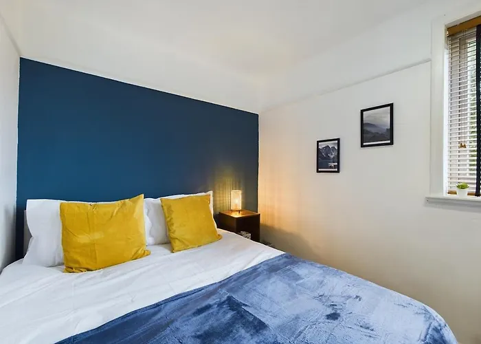 In Greater Apartament *