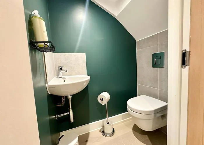 아파트 Cute 1 Bed Duplex With Balcony