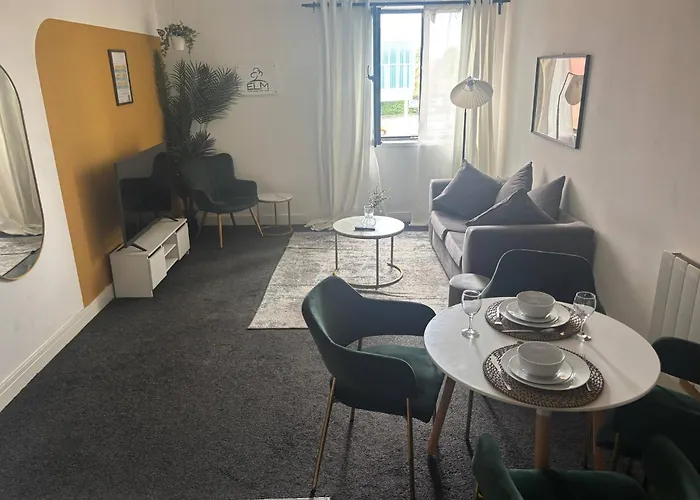 Budget Friendly Private - Free Parking Apartmán *