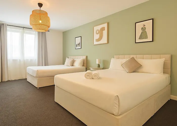 아파트 Media Sleeps 4 Free Parking *