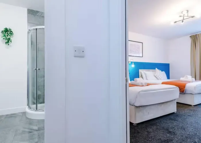 Modern Sleeps 4 & Free Parking 아파트