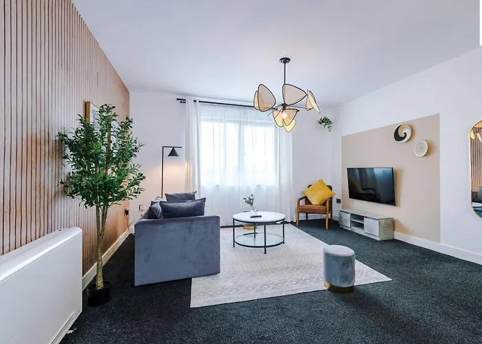 Modern Sleeps 4 & Free Parking *