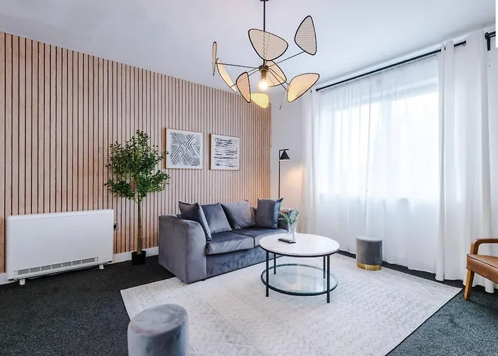 Modern Sleeps 4&free Parking *