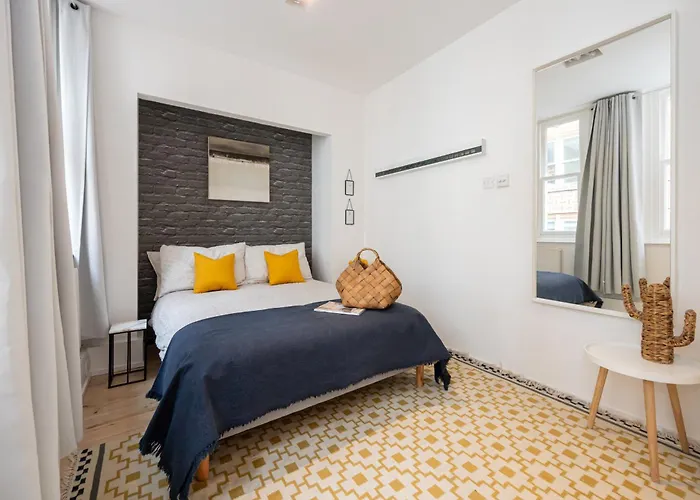 And Quirky Northern Quarter Flat, *