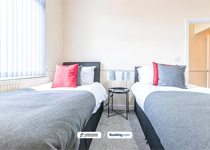 Spacious 3-bedroom House In With Free Parking Σπίτι διακοπών Μάντσεστερ