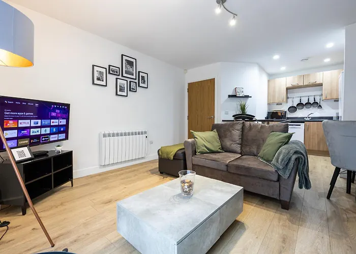 Stylish 2-bed In Centre דירה