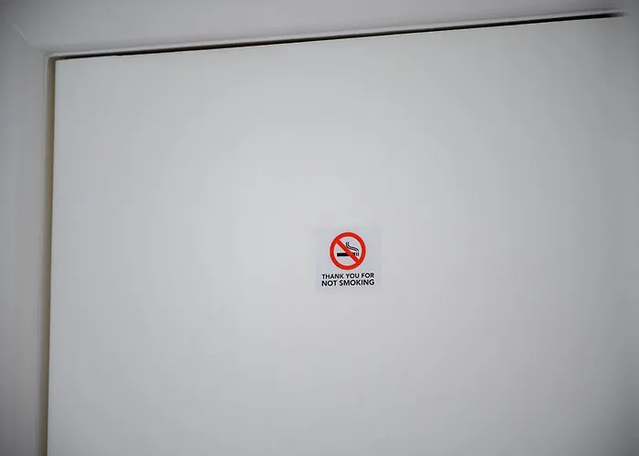 3bdr Gated Parking Near Centre 別荘