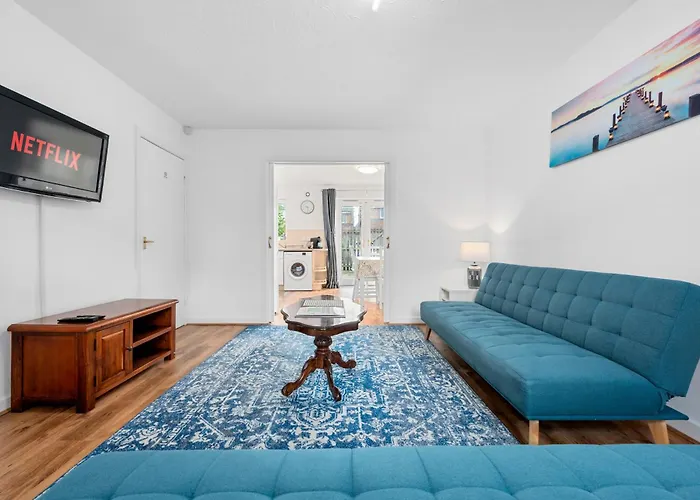 3bdr Gated Parking Near Centre Dom wakacyjny Manchester