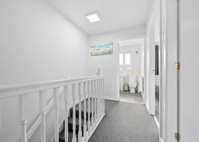 3bdr Gated Parking Near Centre Dom wakacyjny Manchester