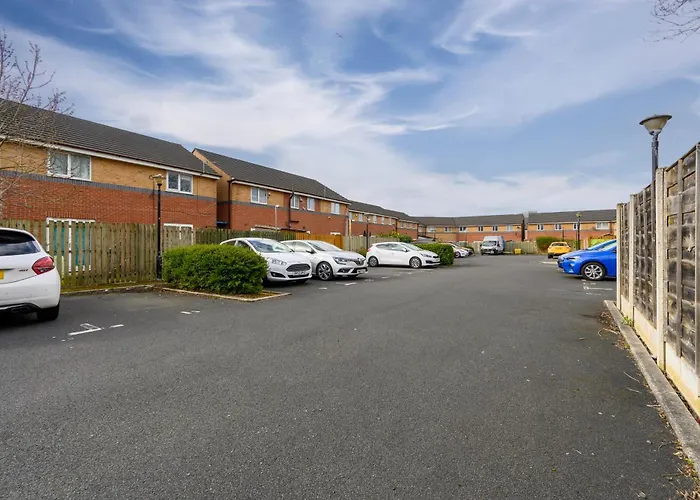 3bdr Gated Parking Near Centre Dom wakacyjny Manchester