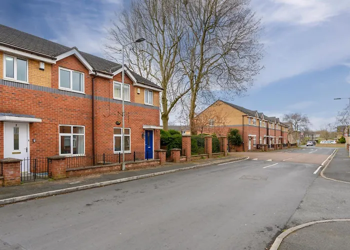 Casa vacanze 3bdr Gated Parking Near Centre Manchester