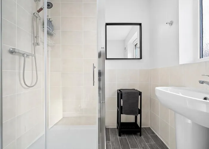 3bdr Gated Parking Near Centre 別荘 *