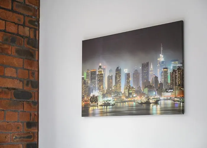 Two Bedroom By Brookland Serviced Short Lets With Free Wifi 아파트 *