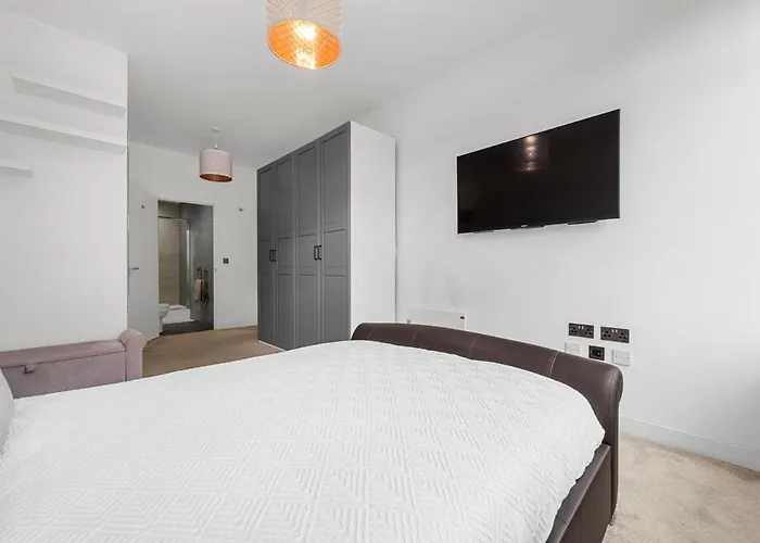 아파트 Two Bedroom By Brookland Serviced Short Lets With Free Wifi