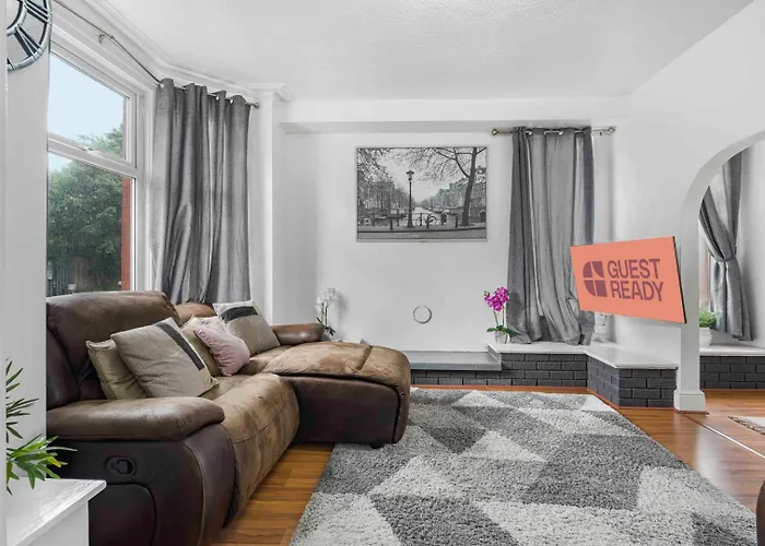 Guestready - Charming In Vibrant Levenshulme Penzion 4*
