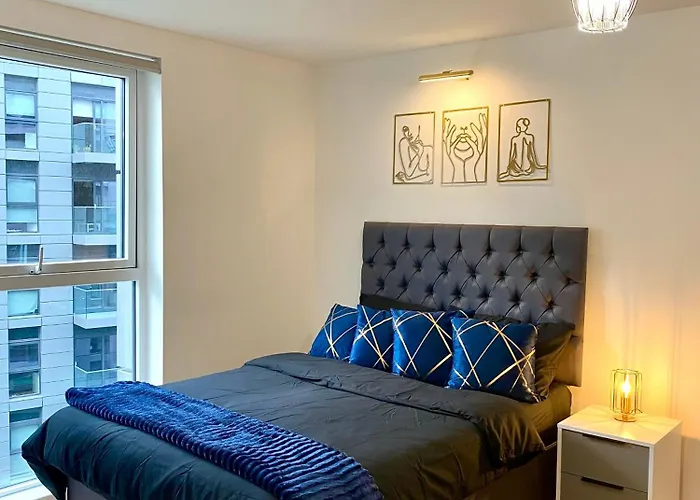 Luxurious 2 Bedroom - Water View And Parking Apartament *