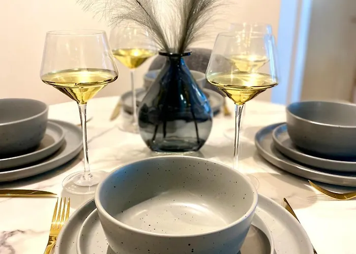 Luxurious 2 Bedroom - Water View And Parking Apartament Manchester