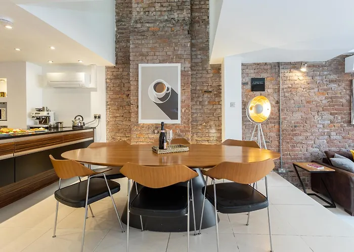 Luxury Penthouse With Private Roof Terrace Manchester