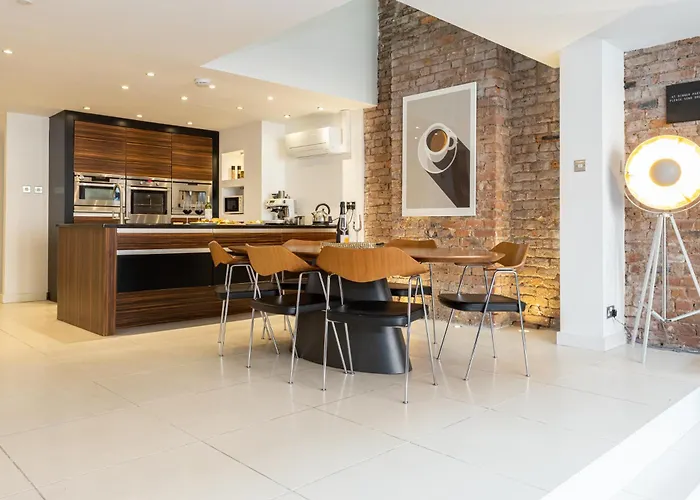 Luxury Penthouse With Private Roof Terrace Apartament